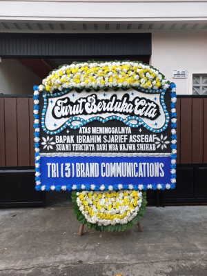 Papan Bunga Duka di Mangunjaya